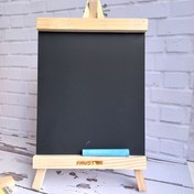 تصویر تخته سیاه پایه دار فانتزی با گچ 