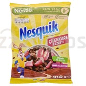 تصویر کورن فلکس شکلات و توت فرنگی نسکوییک مدل توپی و بالشتی (310 گرم) nesquik ا nesquik nesquik