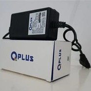 تصویر آداپتور دوربین مداربسته Q PLUS 12V 2A Adaptor 12V 2 A