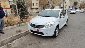 تصویر رنو ساندرو مدل 1397 ا اتوماتیک اتوماتیک