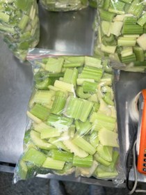 تصویر کرفس خرد شده ۵۰۰ گرم 