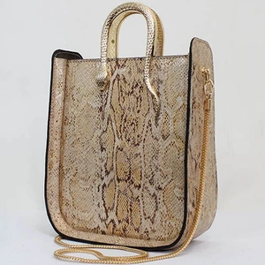 تصویر فروشگاه چرم لوک