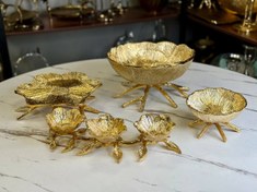 تصویر سرویس پذیرایی ۴ تیکه لوتوس - طلایی 