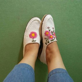 تصویر گیوه طرح بابونه 