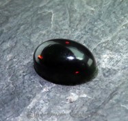 تصویر نگین انگشتر اوپال سیاه با طیف نوری هفت رنگ _کد:۳۵۰۷۱ 