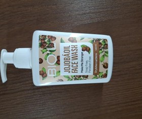 تصویر ژل شستشو صورت بیول مدل Jojoba Oil حجم 380 میلی لیتر 