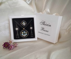 تصویر ست گلدوزی مخمل مشکی 