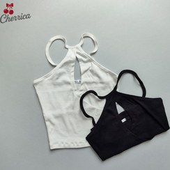 تصویر کراپ سینه اشکی سفید و مشکی 