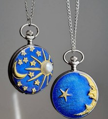 تصویر ساعت گردنی طرح ماه و ستاره 