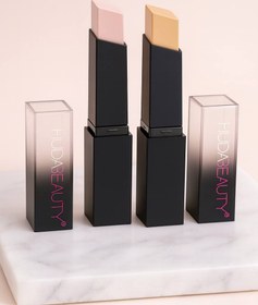 تصویر کانسیلر استیکی - ۰۴ 