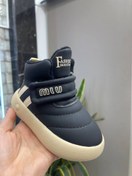 تصویر بوت بچگانه مدل میو دوخط سایز ۲۳ رنگ نسکافه ای 