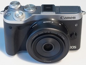 تصویر دوربین بدون آینه کانن EOS M6 mark II با لنز EF-M 22mm F/2 