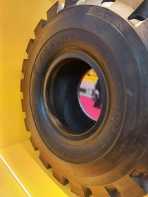 تصویر لاستیک گودیر سایز 35/65R33 L5 