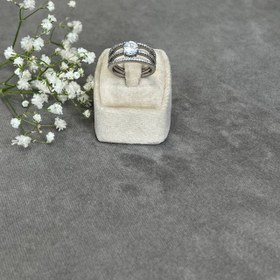 تصویر انگشتر تک نگین 