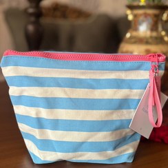 تصویر کیف آرایشی بزرگ و جادار ابعاد 25*18*15