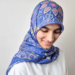 تصویر روسری بزرگ گلوریا مدل گلستان طرح اسلیمی ایرانی قواره ۱۴۰ 