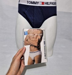 تصویر پک شورت مردانه برند TOMMY HILFIGERاسلیپ Pack of men's underwear. boxer model.TOMMY HILFIGER brand