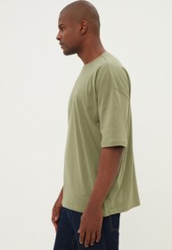 تصویر تیشرت آستین کوتاه مردانه سبز برند trendyol man TMNSS22TS0318 Haki Erkek Basic %100 Pamuklu Bisiklet Yaka Oversize Kısa Kollu T-Shirt TMNSS22TS0318