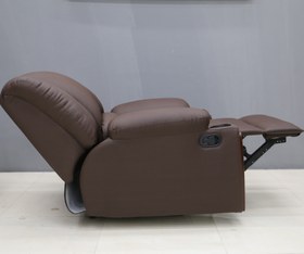 تصویر مبل ریلکسی مدل نما چوب جالیوانی دار A single recliner sofa with a wooden face and cup holder