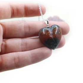 تصویر گردنبند مدل قلب کهکشانی 