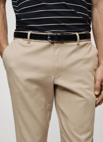 تصویر شلوار چینو کمر باریک و کوتاه بارنا برند mango man Barna Cropped Tapered Chino Trousers