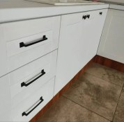 تصویر دستگیره کابینت کد یازده هفتادو دو مشکی - سایز192 