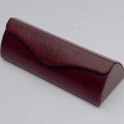 تصویر قاب عینک چرمی مثلثی سایز متوسط 