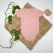 تصویر بادی نوزادی دخترانه آستین استین کوتاه برند لوپیلو طرح ساده صورتی کم رنگ 