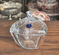 تصویر قندان بلوری اونیکس
مخصول بلور اصفهان
تک جعبه 