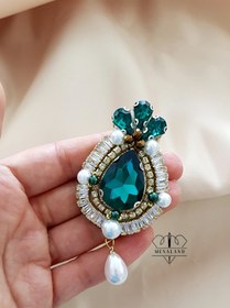 تصویر گلسینه جواهردوزی فاخر زمردی 