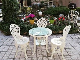 تصویر صندلی پلاستیکی گل نقش پلیمری Flower chair with polymer pattern