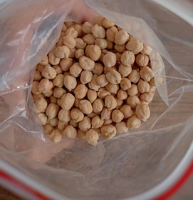 تصویر نخود دیم لرستان (پارسالی-۱۴۰۴)، پاک شده، سایز درشت کشت بدون کود و سم شیمیایی
