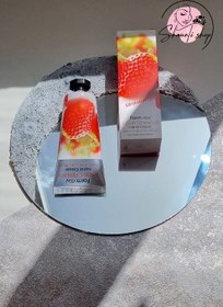 تصویر کرم دست نرم کننده فارم استی توت فرنگی ۱۰۰ میلی لیتر Farmstay hand cream 100 ml