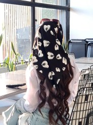 تصویر اسکارف نخی قواره ۸۰ 