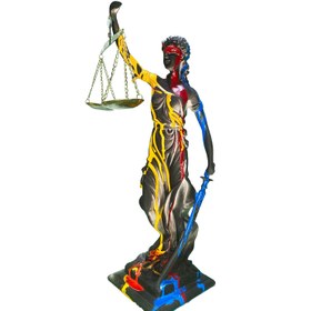 تصویر مجسمه عدالت 