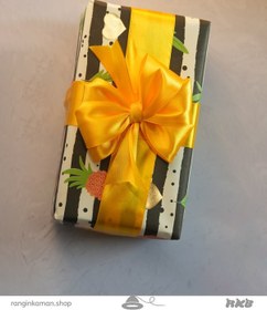 تصویر کاغذ کادو طلاکوب استوایی Tropical gold wrapping paper 