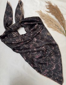 تصویر روسری ابریشم گل ریز Scarf