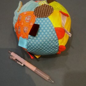 تصویر توپ رنگارنگ 