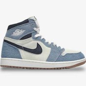 تصویر کفش بسکتبال نایکی مدل Jordan 1 Retro High رنگ آبی 