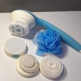 تصویر لیف برقی IDEEN WELT 