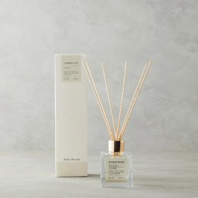 تصویر خوشبو کننده با چوب انگلیش هوم گل های سفید ۱۰۰ میلی 