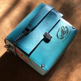 تصویر کیف رودوشی طرح گلبرگ 