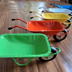 تصویر فرغون فلزی مینیاتوری 