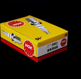 تصویر شمع پایه کوتاه NGK اصلی 