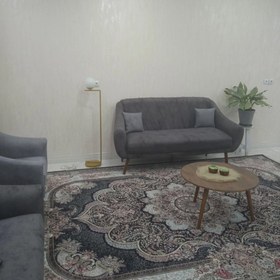 تصویر آباژور کنار سالنی مدرن 