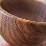 تصویر پیاله چوبی قطر۱۰سانت بغل صاف 