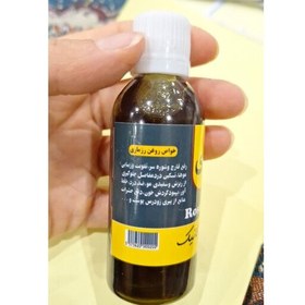 تصویر روغن رزماری طبیعی، شصت سی سی، تقویت و زیبایی مو، رفع ریزش و سفیدی موها 