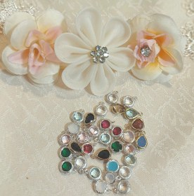 تصویر خرج کارسوتین نگین برای تزیین سوتین