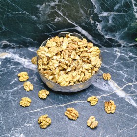 تصویر مغز گردو سفید ۲ 