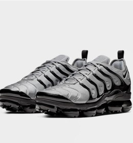 vapormax plus playstation